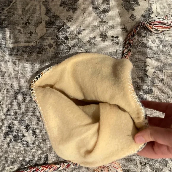 WINTER HAT! - Picture 2 of 2